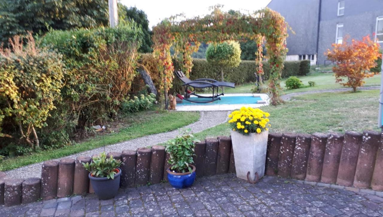 Ferienwohnung Auszeit Waxweiler Exterior foto